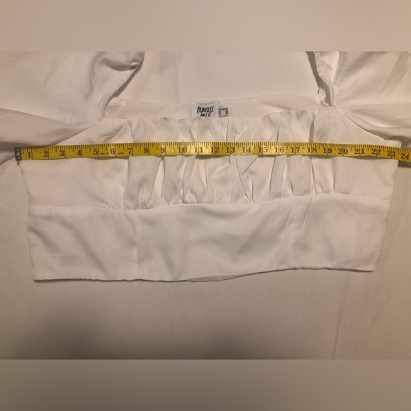 Princess Polly white long sleeve crop top, side zip, 20 - Picture 4 of 10